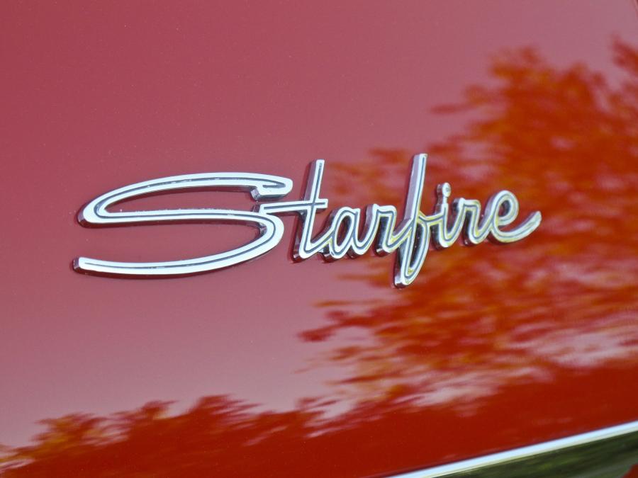  Oldsmobile Starfire Hardtop Coupe 1962 года  (фото 26 из 30)
